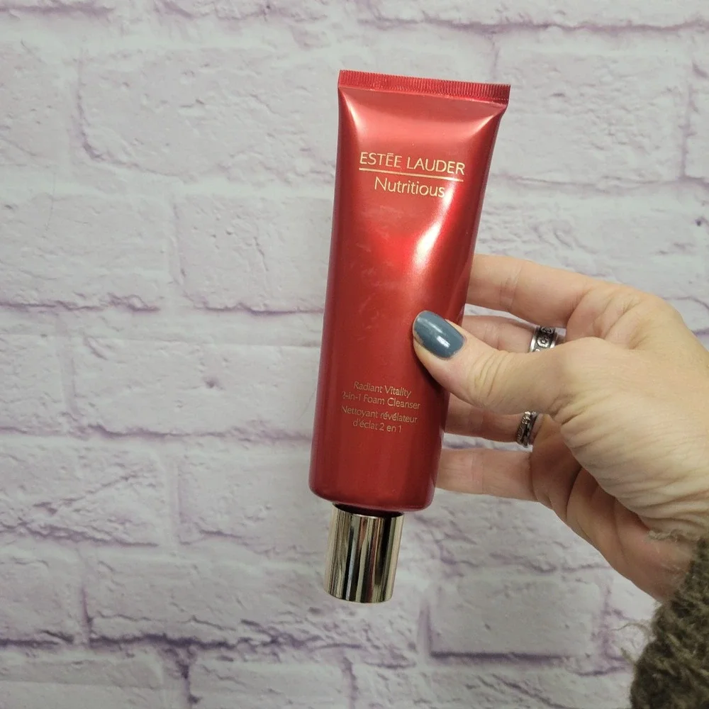 NEW No Box Estee Lauder Nutritious Radiant Vitality 2 in 1 Foam Cleanser 4.2floz